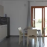 Ξενοδοχείο με διαμερίσματα Binja Fortuna Àrbatax